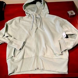 Brand new with tags Old Navy active sweatshirt size medium womens
